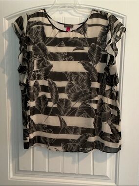 Vince Camuto Black and White Leaf Stripe Ruffle Sleeve Blouse